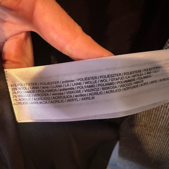 Mango Wool-Blend Gray Checkered Anna Blazer - Picture 6 of 7